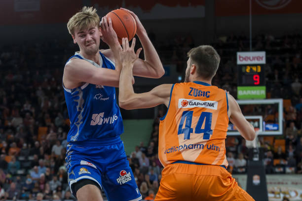 极具侵略性 极具侵略性