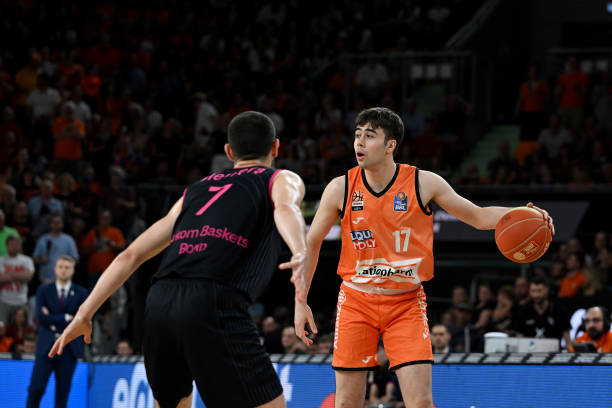 台上的另一 台上的另一