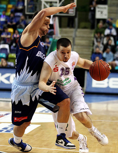 更为重要的 更为重要的