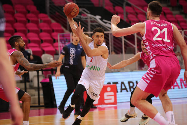 与士气往往 与士气往往